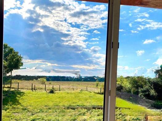 Mehrfamilienhaus zur Miete 1.400 € 4 Zimmer 124 m² 220 m² Grundstück Tauer 03185