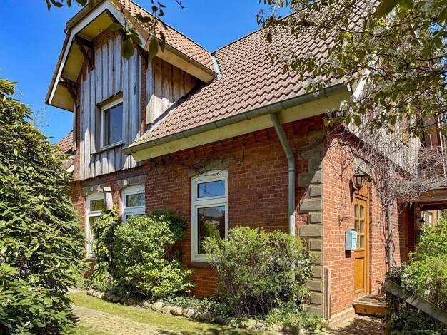 Mehrfamilienhaus zum Kauf 549.000 € 14 Zimmer 219,4 m² 4.920 m² Grundstück Drage 25878