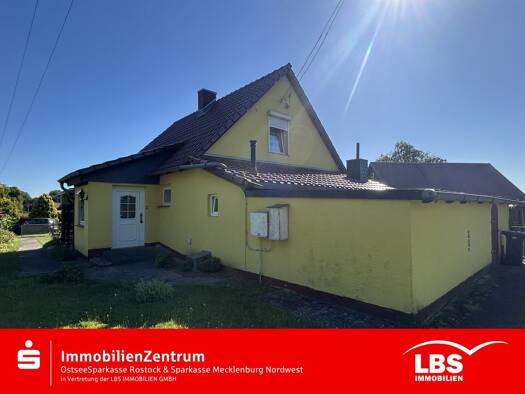 Einfamilienhaus zum Kauf 105.000 € 4 Zimmer 70 m² 2.594 m² Grundstück Behren-Lübchin 17179