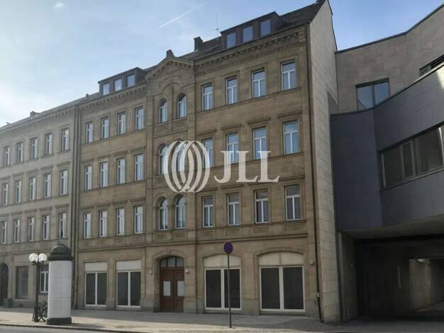 Laden zum Kauf 1 Zimmer 100,8 m² Verkaufsfläche Innenstadt Fürth 90762