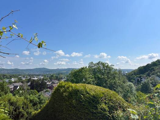 Einfamilienhaus zum Kauf 399.000 € 6,5 Zimmer 185 m² 725 m² Grundstück frei ab sofort Sinzig Sinzig 53489
