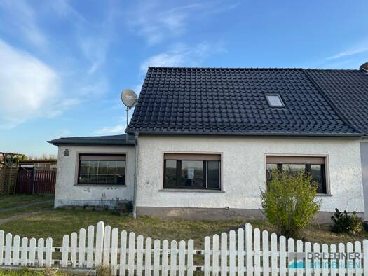 Doppelhaushälfte zum Kauf 180.000 € 5 Zimmer 141 m² 911 m² Grundstück Perleberg 19348