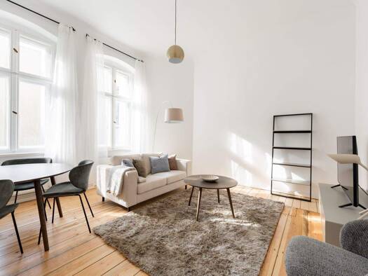 Wohnung zur Miete 1.350 € 2 Zimmer 49 m² Geschoss 2/5 frei ab sofort Boxhagener Straße 114 Friedrichshain Berlin 10245
