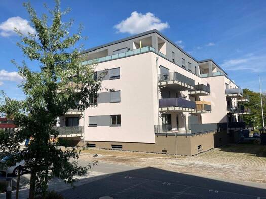 Wohnung zur Miete nur mit Wohnberechtigungsschein 499 € 2 Zimmer 56,7 m² 2. Geschoss Meerweinstraße 17 Gießen 35394