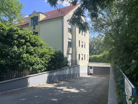 Garage zur Miete provisionsfrei 75 € Gutshofstraße 1 Böhlitz-Ehrenberg Leipzig 04178
