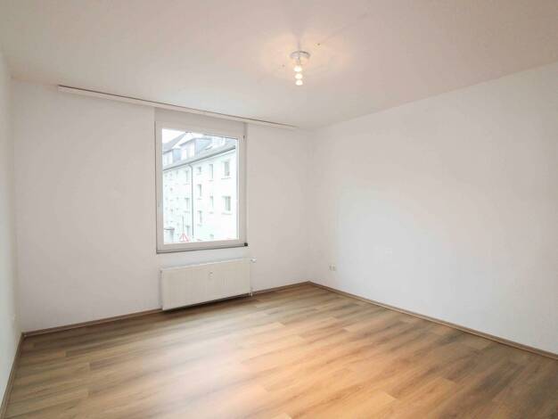 Wohnung zum Kauf 135.000 € 4 Zimmer 102,2 m² 1. Geschoss Steele Essen 45276