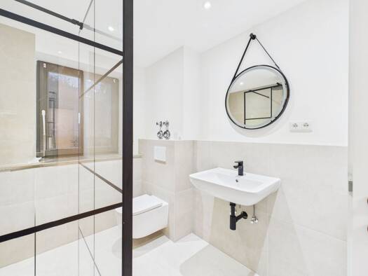 Wohnung zur Miete 885 € 2 Zimmer 56 m² EG frei ab 01.09.2026 Innere Passauer Straße 34 b Straubing Straubing 94315