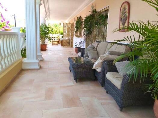 Chalet zur Miete 3.700 € 4 Zimmer 650 m² 1.140 m² Grundstück la Nucia 03530