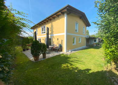Haus zum Kauf provisionsfrei 649.999 € 6 Zimmer 185 m² 516 m² Grundstück Burglengenfeld Burglengenfeld 93133