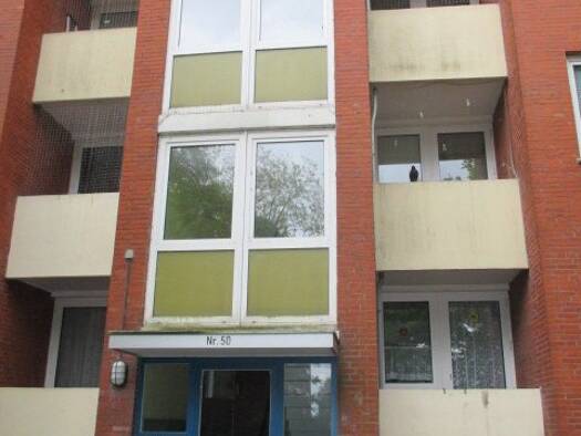 Wohnung zum Kauf 85.000 € 4 Zimmer 85 m² EG Geibelstraße 50 Barenburg Emden 26721