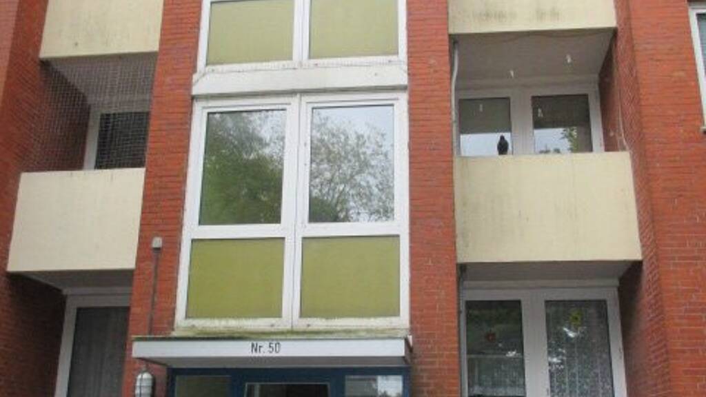 Wohnung zum Kauf 85.000 € 4 Zimmer 85 m² EG Geibelstraße 50 Barenburg Emden 26721