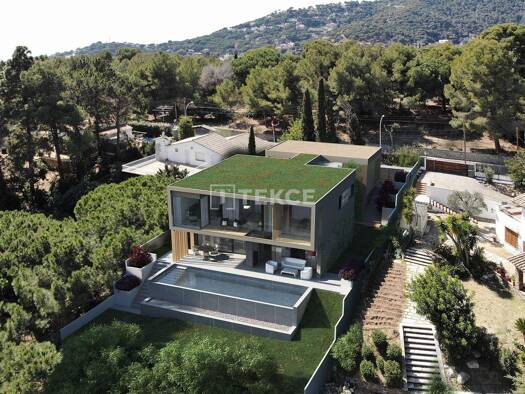 Einfamilienhaus zum Kauf 2.200.000 € 6 Zimmer 364 m² 685 m² Grundstück Barcelona 08338