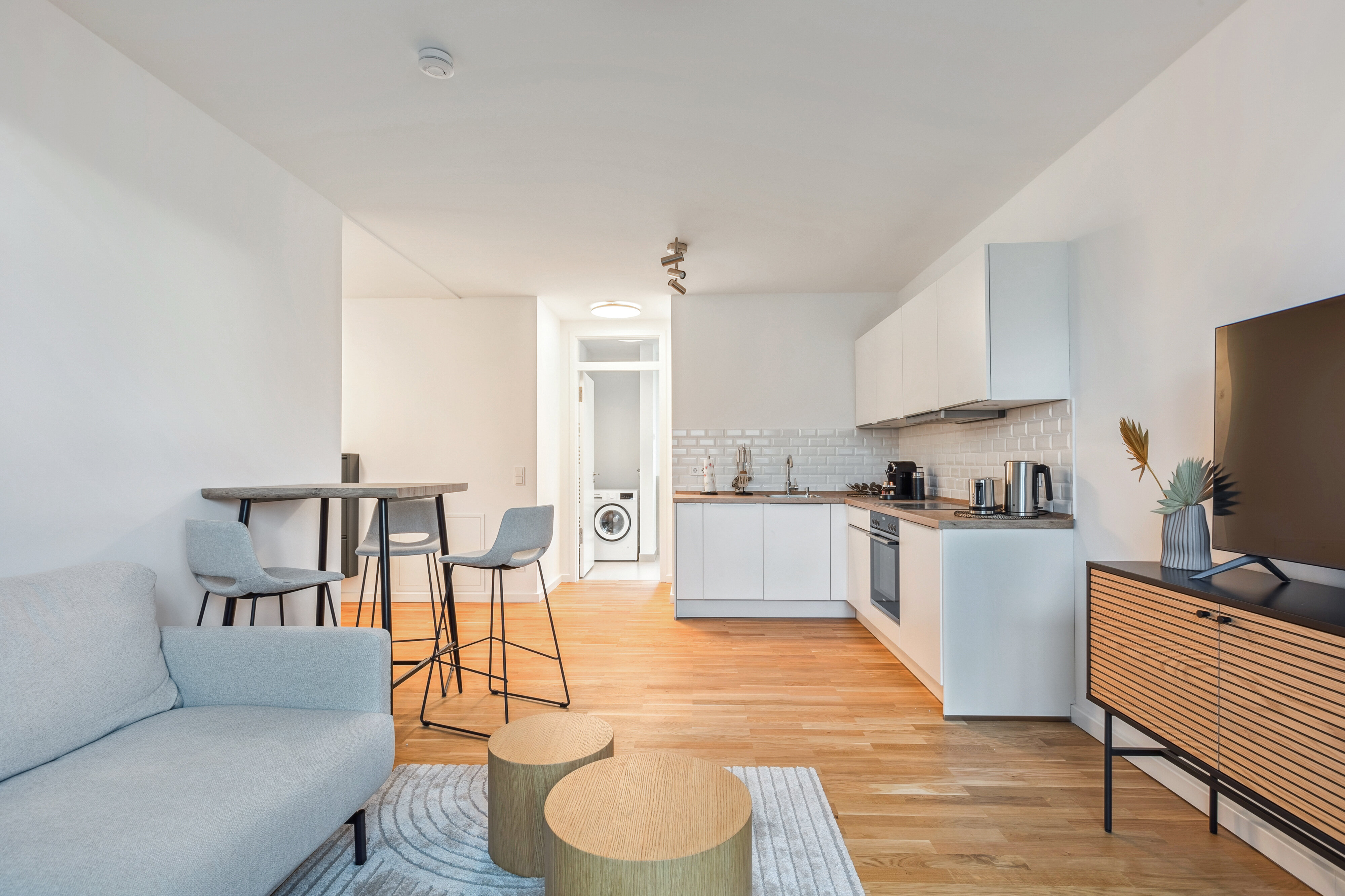 Wohnung zum Kauf 463.760 € 2 Zimmer 54,6 m²<br/>Wohnfläche 5.<br/>Geschoss Charlottenburg Berlin 10585