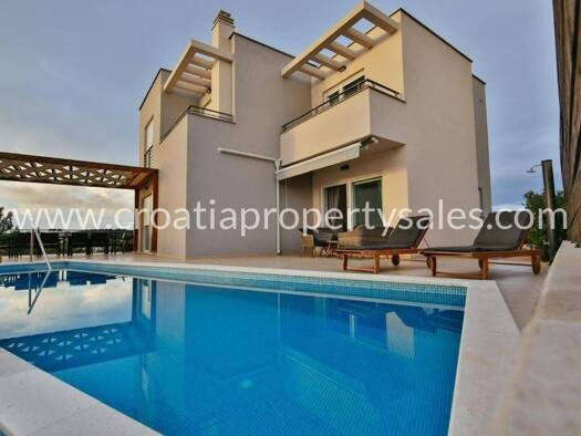 Villa zum Kauf 799.000 € 6 Zimmer 275 m² 462 m² Grundstück Šibenik 22000