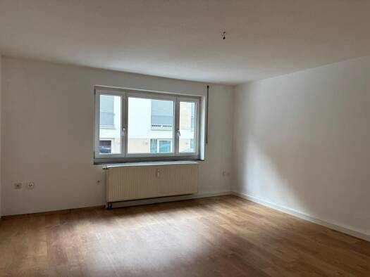 Wohnung zur Miete 695 € 3 Zimmer 64 m² Geschoss EG/3 frei ab sofort Glockenhof Weiterer Innenstadtgürtel Süd 90478