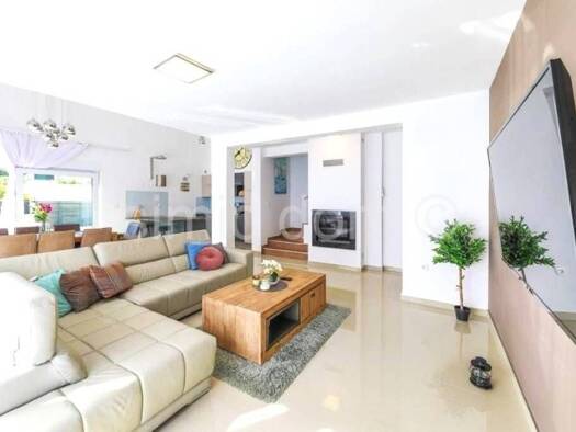 Haus zum Kauf 790.000 € 4 Zimmer 270 m² Okrug Donji
