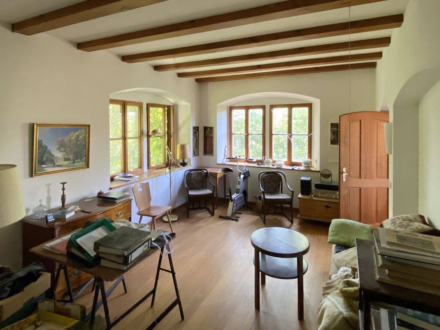 Immobilie in Postbauer-Heng - WOHNEN UND ARBEITEN AM FUSS DES DILLBERGS: AUSSERGEWÖHNLICHE IMMOBILIE IN POSTBAUER-HENG - Bild 2