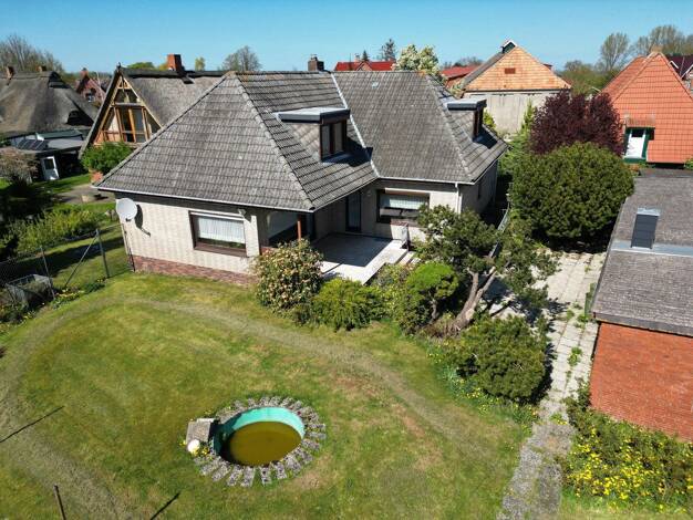Mehrfamilienhaus zum Kauf provisionsfrei 349.000 € 7 Zimmer 212 m² 1.347 m² Grundstück Dorfstraße 39 Stakendorf 24217
