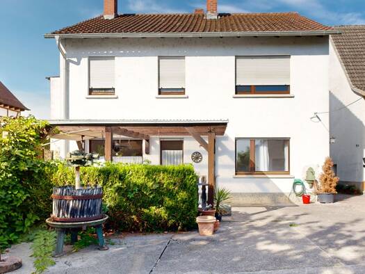 Einfamilienhaus zum Kauf 260.000 € 5 Zimmer 133 m² 366 m² Grundstück Klingenmünster 76889