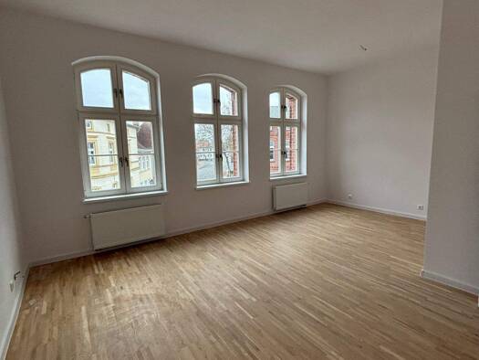 Terrassenwohnung zur Miete - Erstbezug 835 € 2 Zimmer 80 m² 1. Geschoss frei ab sofort Bahnhofstr. 49 Grimmen 18507