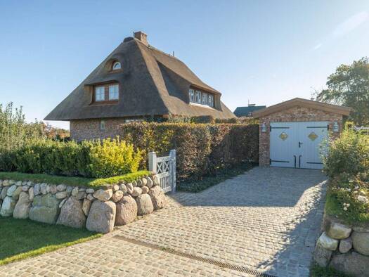 Einfamilienhaus zum Kauf 5.950.000 € 8 Zimmer 401 m² 1.185 m² Grundstück frei ab sofort Morsum Sylt 25980