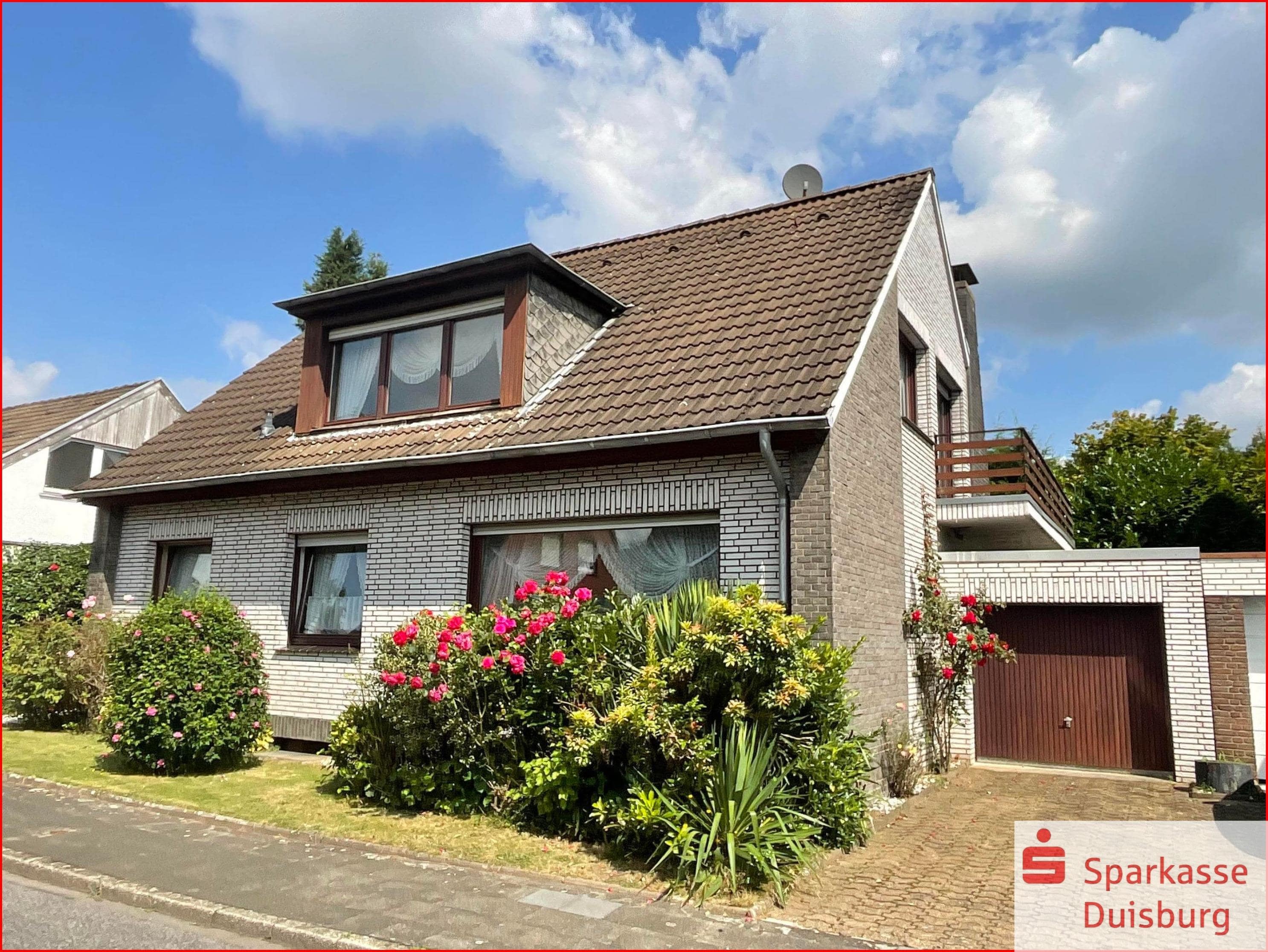 Einfamilienhaus zum Kauf 375.000 € 5 Zimmer 138 m²<br/>Wohnfläche 370 m²<br/>Grundstück Hochheide Duisburg 47198