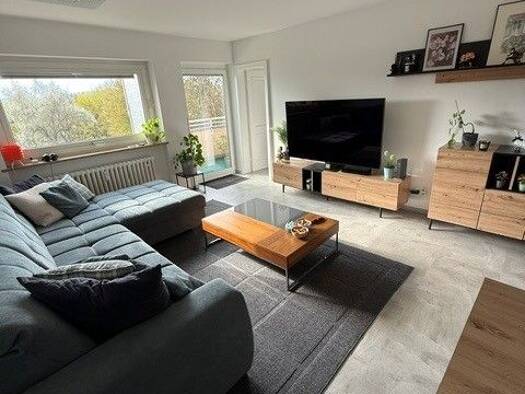 Wohnung zur Miete 1.050 € 3 Zimmer 76 m² Geschoss 3/8 frei ab sofort Westenviertel Regensburg 93049