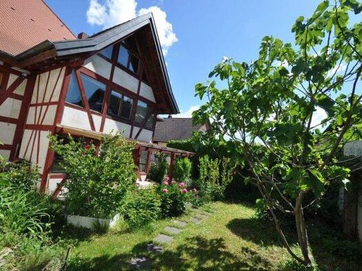 Mehrfamilienhaus zum Kauf 1.630.000 € 15 Zimmer 418 m² 946 m² Grundstück frei ab sofort Petershausen Konstanz 78464