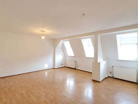 Wohnung zur Miete 370 € 3 Zimmer 81,5 m² 4. Geschoss frei ab sofort Hohe Str. 12 Innenstadt Görlitz 02828
