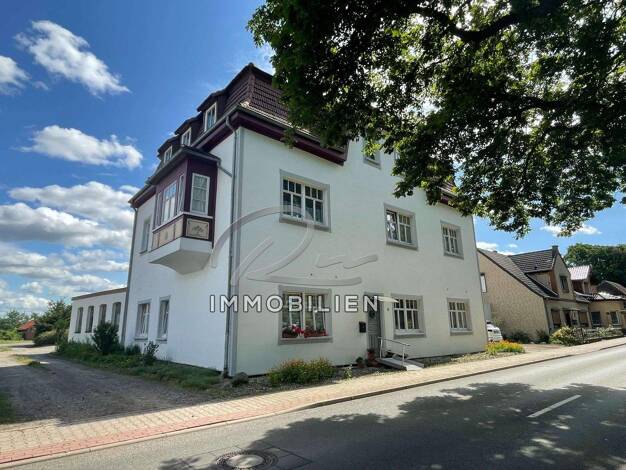 Mehrfamilienhaus zum Kauf 350.000 € 12 Zimmer 450 m² 932 m² Grundstück Dömitz 19303