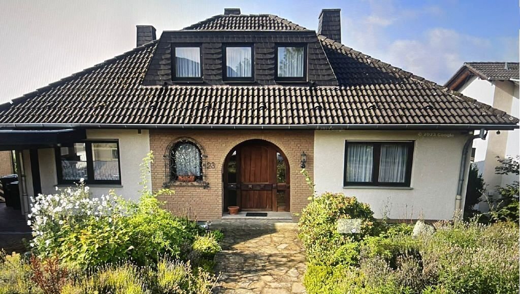 Haus zum Kauf 450.000 € 7 Zimmer 182 m²<br/>Wohnfläche 800 m²<br/>Grundstück Elgershausen Schauenburg-Elgershausen 34270