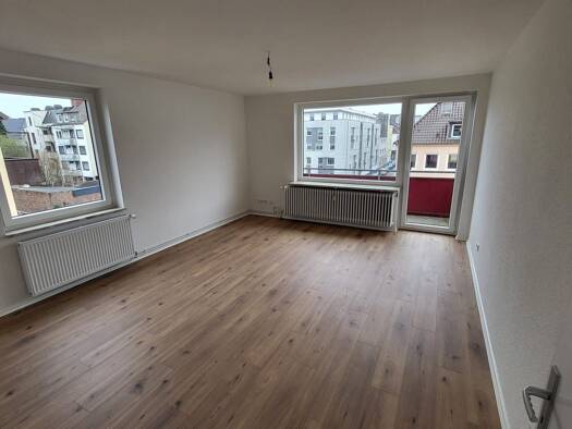 Wohnung zur Miete 500 € 3 Zimmer 65,7 m² 3. Geschoss frei ab sofort Geestemünde Bremerhaven 27570