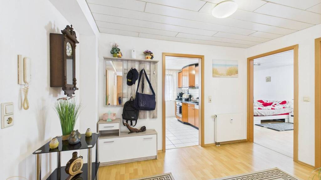 Wohnung zum Kauf 195.000 € 3 Zimmer 86 m² Neuffen 72639