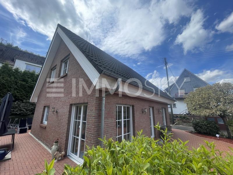 Einfamilienhaus zum Kauf 350.000 € 4 Zimmer 109 m²<br/>Wohnfläche 440 m²<br/>Grundstück Eiserfeld Siegen 57080