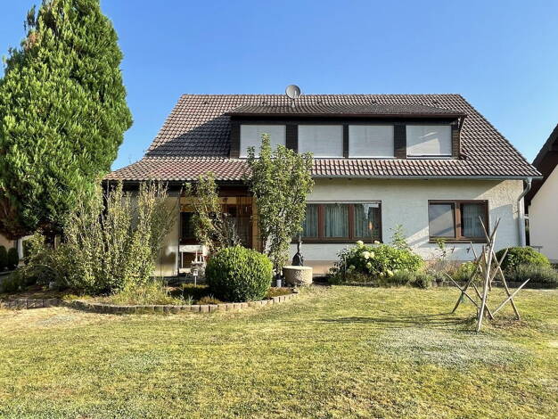 Einfamilienhaus zum Kauf provisionsfrei 479.000 € 9 Zimmer 177 m² 757 m² Grundstück Laichingen Laichingen 89150