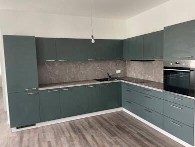 Wohnung zur Miete 1.470 € 5 Zimmer 140 m² frei ab sofort Limbach-Oberfrohna Limbach-Oberfrohna 09212