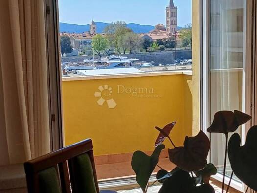 Wohnung zum Kauf 415.000 € 4 Zimmer 83 m² 4. Geschoss Branimirova Obala, Zadar Nin