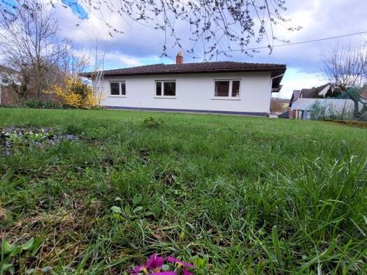 Bungalow zur Miete 2.800 € 5 Zimmer 230 m² 1.200 m² Grundstück frei ab sofort Wörsdorf Idstein 65510