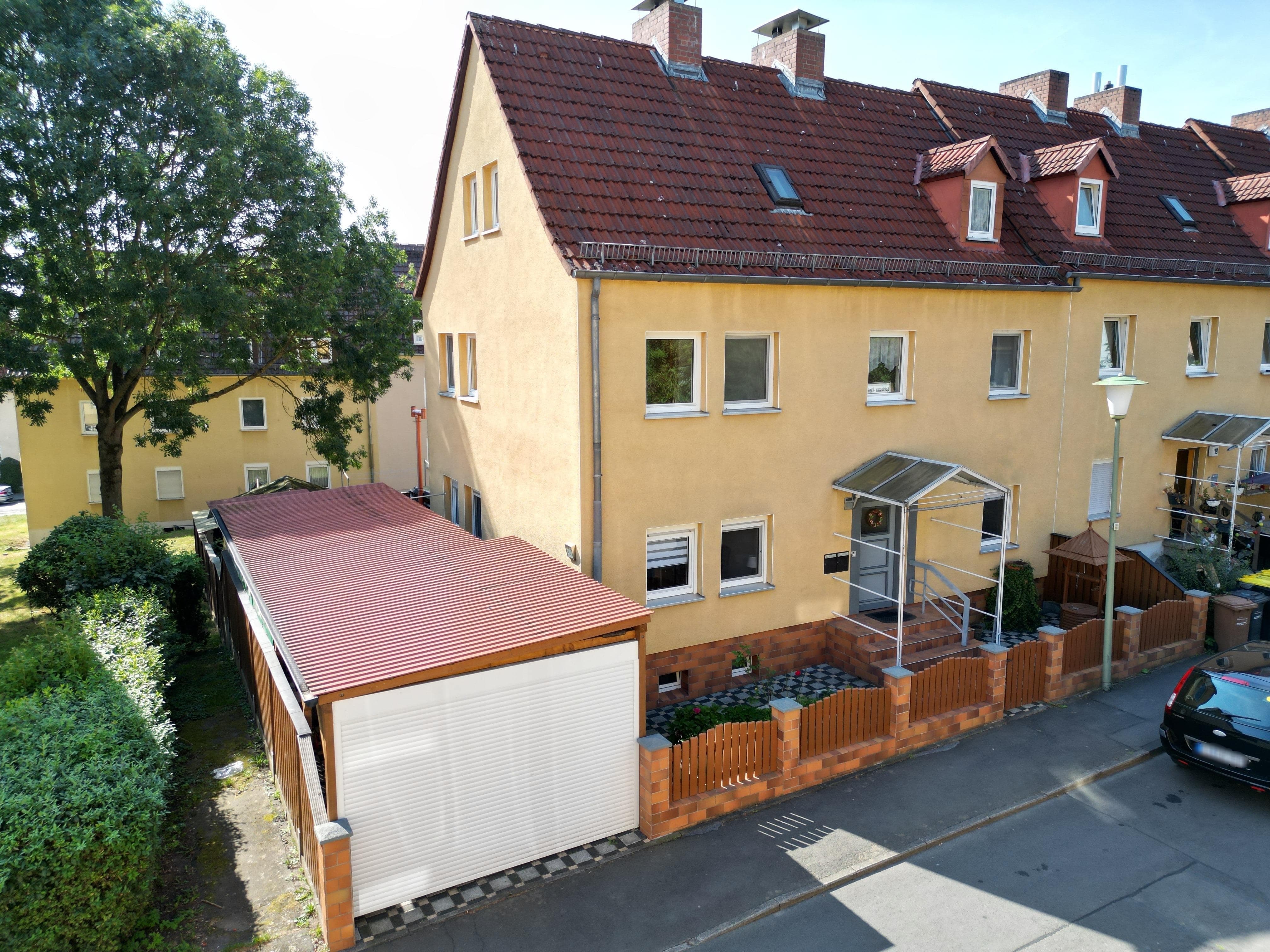 Einfamilienhaus zum Kauf 259.000 € 7 Zimmer 137,5 m²<br/>Wohnfläche 281 m²<br/>Grundstück Philippienenhof / Warteberg Kassel 34117