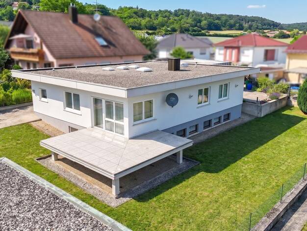 Bungalow zum Kauf 375.000 € 4 Zimmer 153 m² 674 m² Grundstück Greußenheim 97259