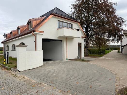 Tiefgaragenstellplatz zur Miete 80 € Möschenfeld Grasbrunn 85630