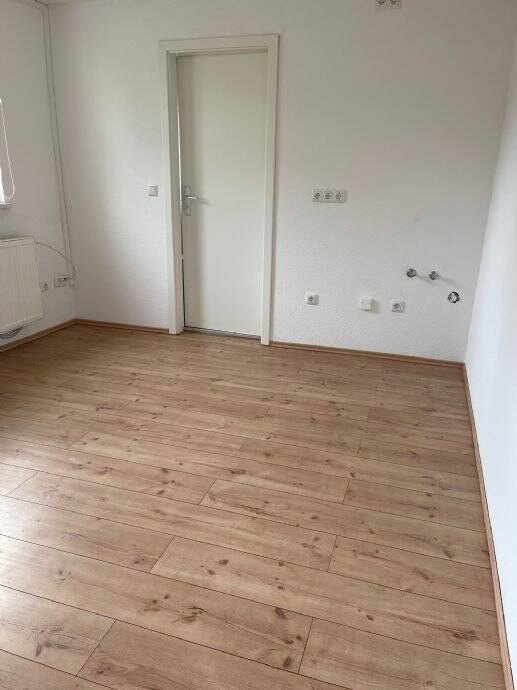 WUNDERSCHÖN GEPFLEGTE 1-ZIMMER WOHNUNG IN NÜRNBERG - KATZWANG, WLAN INKLUSIVE! – Am Hammer 10, 90455 Nürnberg – Vorschaubild 11
