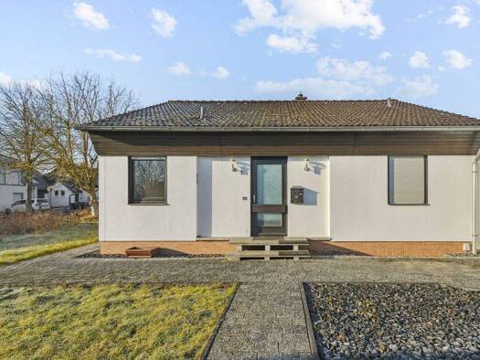 Einfamilienhaus zum Kauf 355.000 € 4 Zimmer 95 m² 650 m² Grundstück Großenritte Baunatal / Großenritte 34225