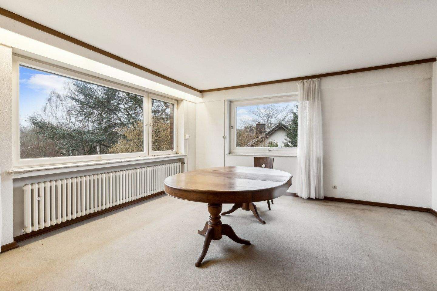 Immobilie in Wachtberg - Ihr Zuhause mit Weitblick – Großzügiges Wohnen in besonderer Hanglage - Bild 2