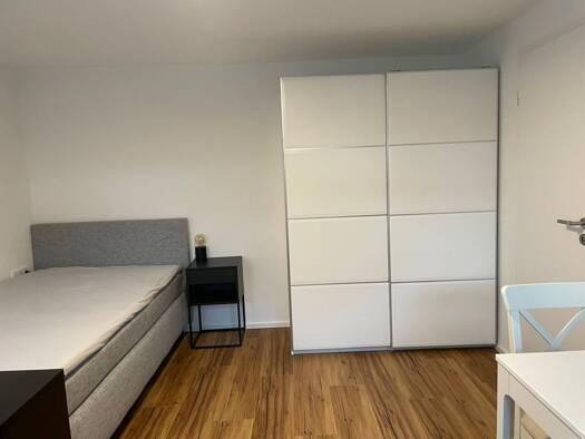 Wohnung zur Miete 1.050 € 1,5 Zimmer 26 m² Geschoss EG/2 frei ab 01.08.2026 Zuffenhausen Stuttgart 70435