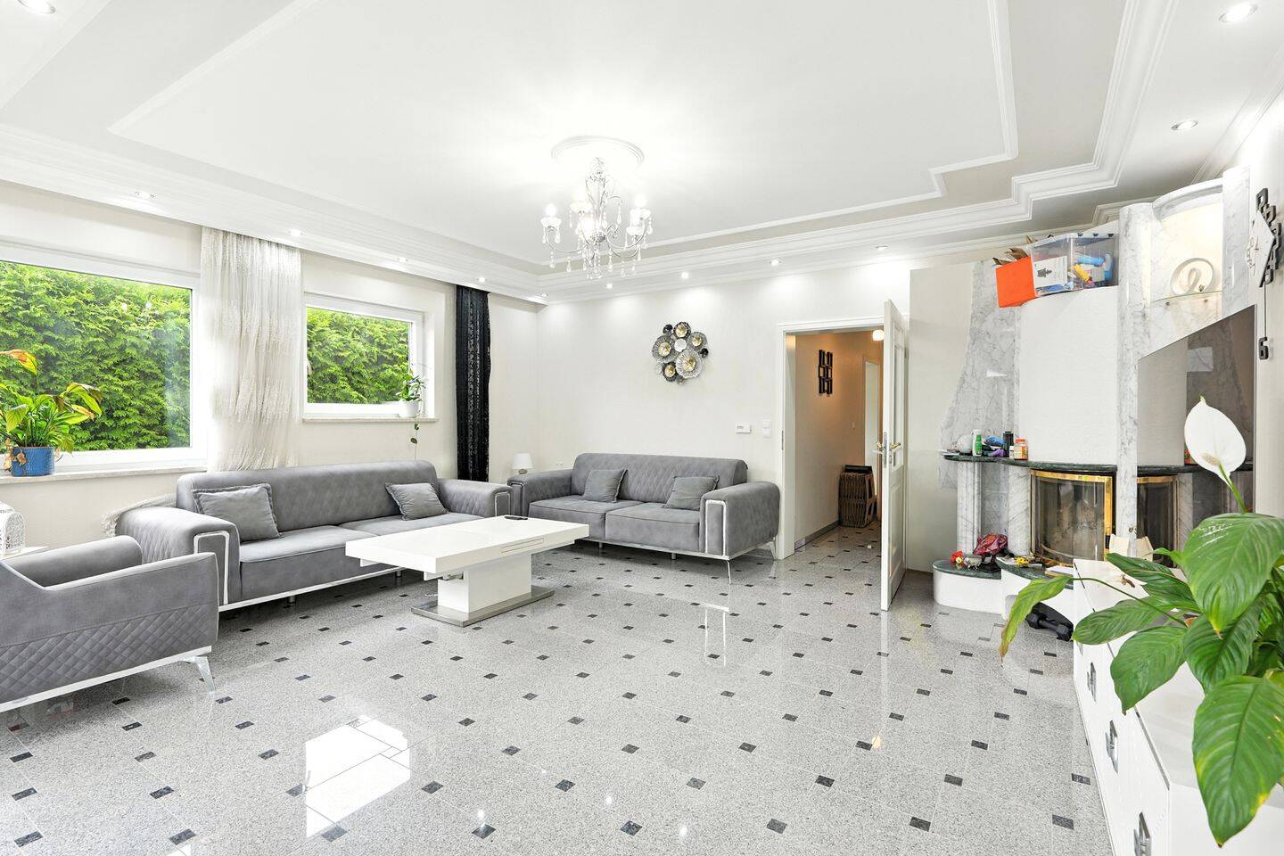 Property thumbnail 11