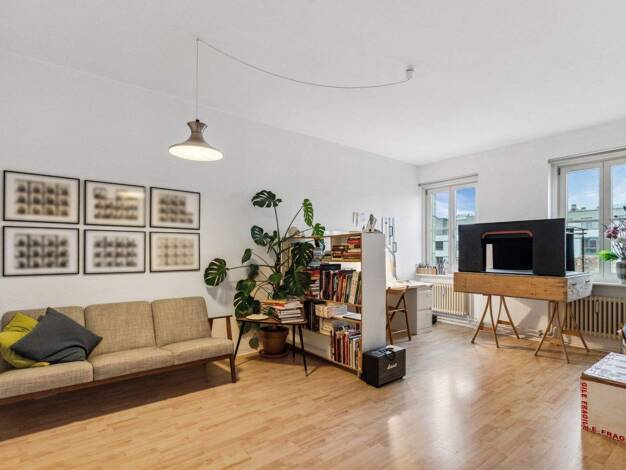 Wohnung zum Kauf 339.000 € 2 Zimmer 64 m² 5. Geschoss Friedrichshain Berlin 10243