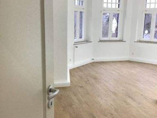 Wohnung zur Miete 665 € 4 Zimmer 91,2 m² Geschoss 3/4 frei ab 01.11.2026 Schloßchemnitz Chemnitz 09113