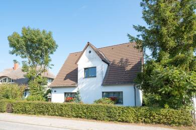 Einfamilienhaus zum Kauf 8 Zimmer 170 m² 756 m² Grundstück Born a. Darß 18375