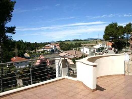 Villa zum Kauf 600.000 € 4 Zimmer 329 m² 1.075 m² Grundstück Abrera 08630